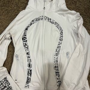 Lululemon logo zip up